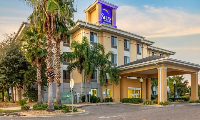 Jacksonville Hotel | Sleep Inn & Suites Jacksonville West