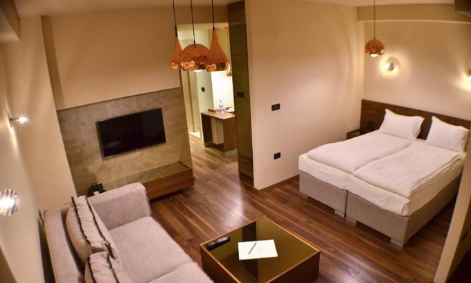 Centar Hotel | Sleep Well in 3 Modern Rooms with Free Breakfast Close to Macedonia Square