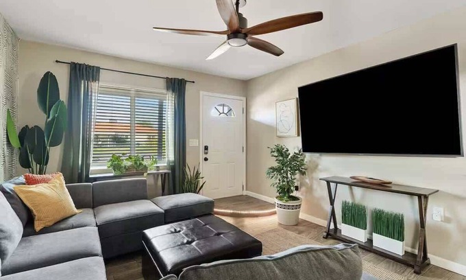 Camelback East House | Sleeps 20 Plus | Pool & Putting Green in Paradise