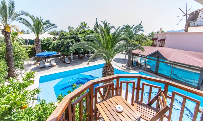 Yaliciftlik Apartment | Sleeps 4, Family-Friendly Apartment - AWZ 305