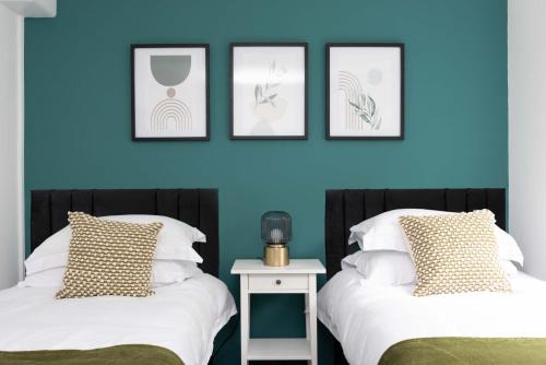 Borehamwood House | Sleeps 4 Monthly Discount WIFI Free Parking
