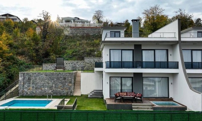 Sapanca House | Sleeps 5, Private Pool Villa in Sapanca District - AWZ 299