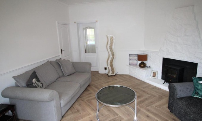 Whitley Bay House | Sleeps 6 - Parking - Fast Wifi - Dogs Welcome