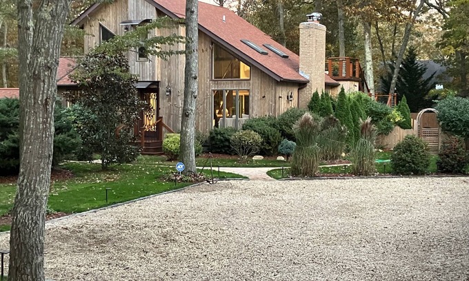 Clearwater Beach House | Sleeps 9 .Amazing Luxury Property For Your Ideal Summer Vacation In The Hamptons