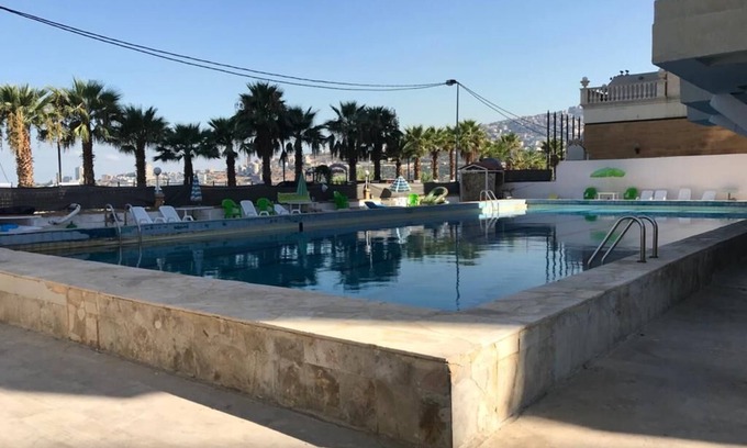 Maamelteine Ski Chalet | Sleeps2- Pool- Generator Inc- PetFriendly