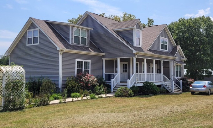 Alton Other | Sleepy Hollow Farms, New Farmhouse near VIR