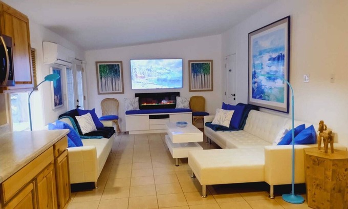 Carbondale Apartment | Slice of Heaven. Vacation or Workation - Perfect Get-Away by the River and Trail