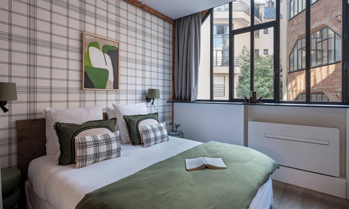 Quartier des Grandes-Carrieres Apartment | SlothLoft Montmartre - 2025 Refresh