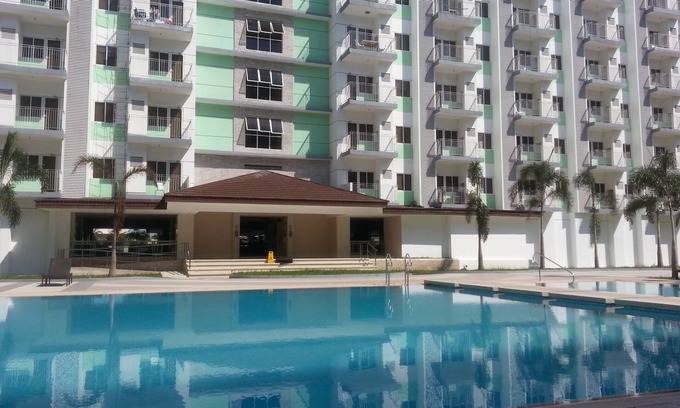 San Dionisio Condo | SM FIELD RESIDENCES, 85m2, FREE POOL, 2 BEDROOMS, 2 BATHROOMS, 24HRS SECURITY