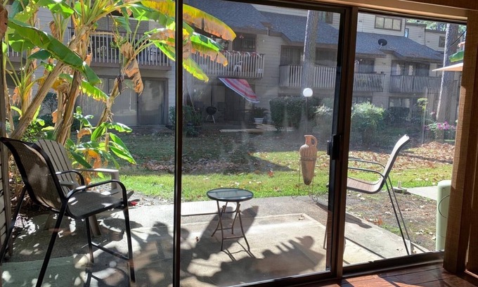 Walden on Lake Conroe Apartment | Small But Pretty - Just Remodeled