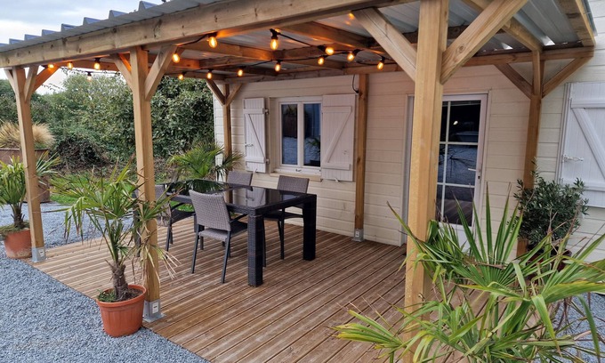 Tourville-sur-Sienne Cottage | Small cottage