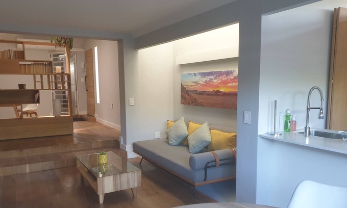 Plumstead Ski Chalet | Small cottage with sep. bedroom, specious bathroom, lounge and open-plan kitchen