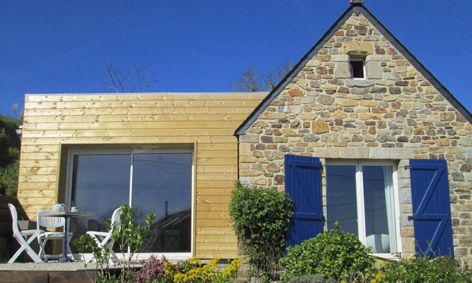 Roscanvel House | SMALL PENTY IN CROZON PENINSULA WITH SEA
