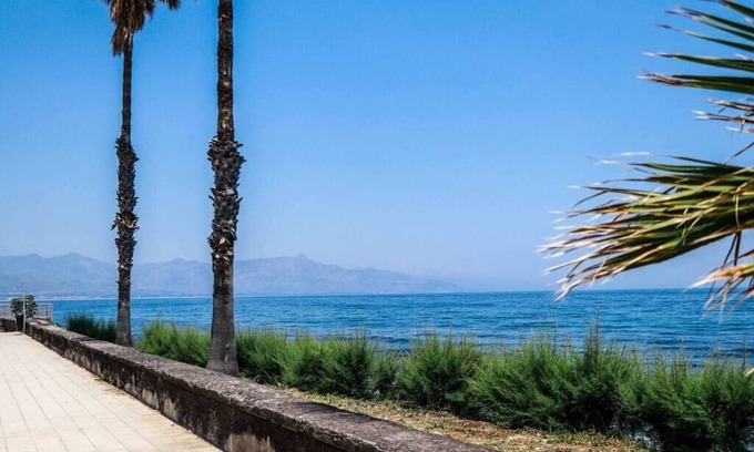 Torre Archirafi Apartment | Smeraldo Apt - Beautiful and spacious apartment near the sea between Taormina and Catania.