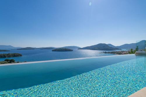 Perigiali Villa | Smirties Villas