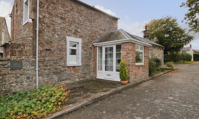 Welton House | Smithy Cottage
