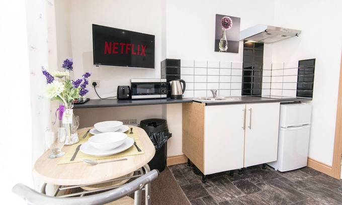 Bradford Apartment | Snooze Apartments Flat 51