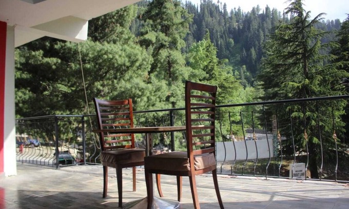 Loralai District Hotel | Snow Crest Lodges