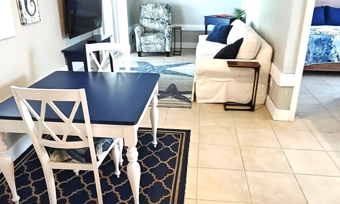 Truckland House | So Coastal! A family and pet friendly home