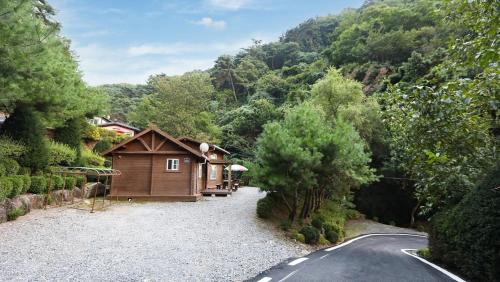 Danyang House | Sobaeksan Log Pension