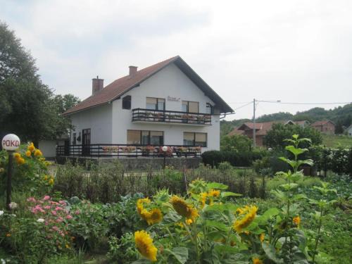 Karlovac House | Sobe Zimmer Rooms Nika