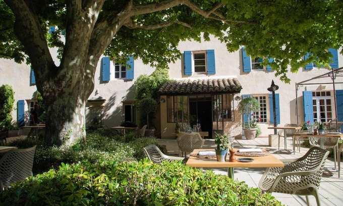 Gigondas Hotel | Société Hôtelière de Montmirail