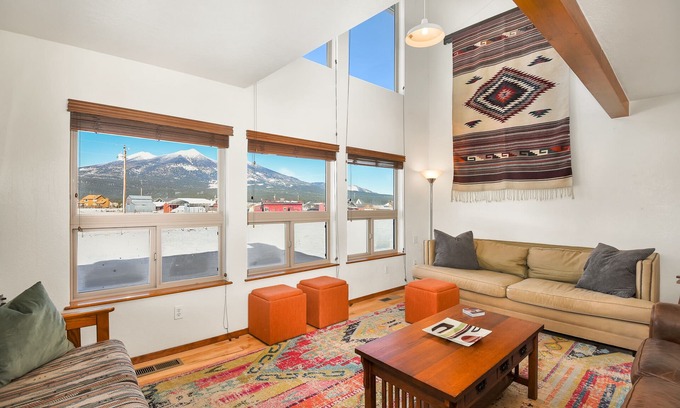 Fort Valley House | Social Distancing and Fresh Air in Baderville!