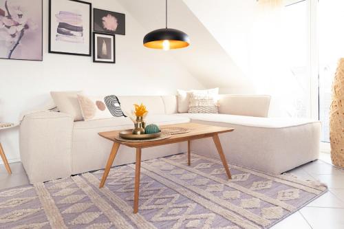 Rust Apartment | Sohana Lifestyle Apartments I Leilani's & Saskia's Home I Rust