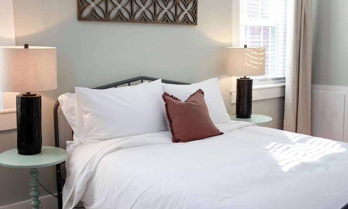 Ghent Apartment | Sojourn at Colley Manor Steps from Local Favorites Unit #6