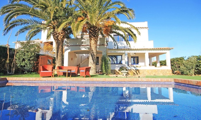 L'Escala Villa | Sol: Villa with swimmimg pool at 300m from the beach