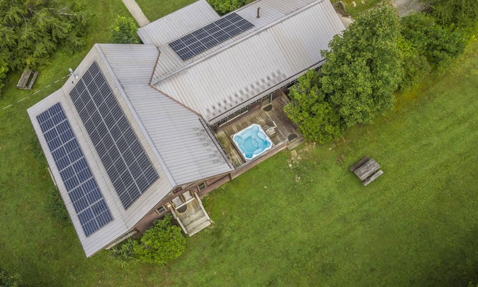 Victor House | Solar Powered with Massive Timber Framed Great Room. The Meadows