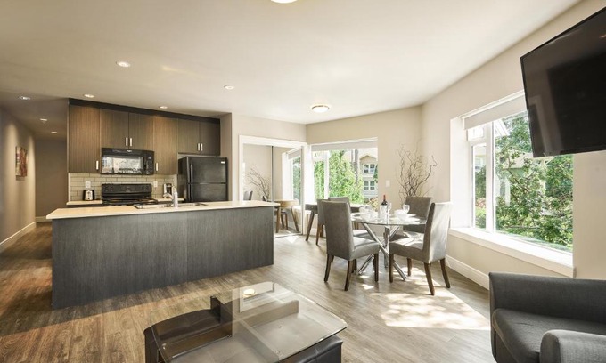 Victoria Apartment | SoLo Suites