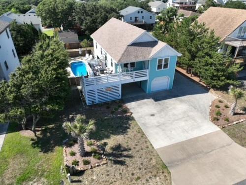 Colington House | Somewhere On A Beach - 4 bedroom -Private Pool - Hot Tub - Fire Pit - Game Room - Horseshoe Pits - Walk to beach, Sound, arcade and go carts!