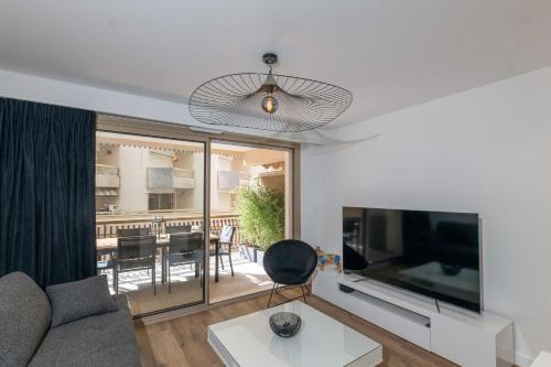 Juan-les-Pins Apartment | Somptueux appartement 20m plages avec vue mer
