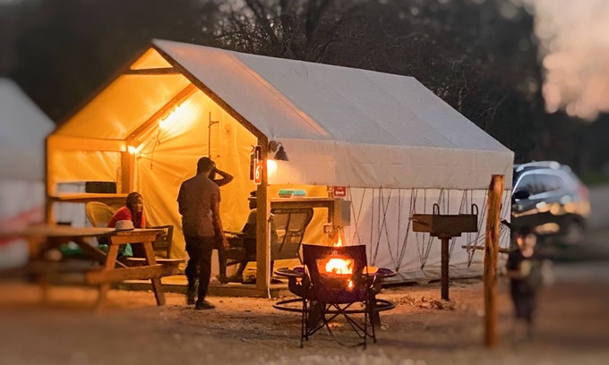 Prairie Lea House | Son's Blue River Camp - Glamping Cabin #1