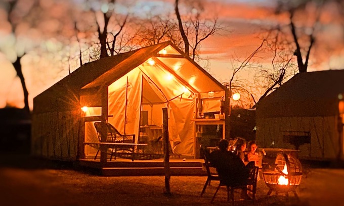 Prairie Lea Cabin | Son's Blue River Camp Glamping Cabin O