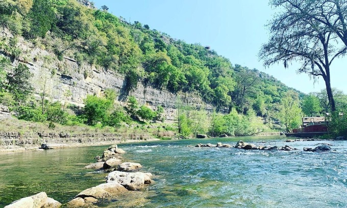 New Braunfels RV Rental | Son's Guadalupe Glamping Tent #B