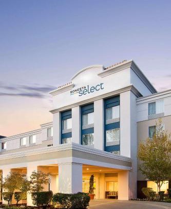 Renton Hotel | Sonesta Select Seattle Renton Suites