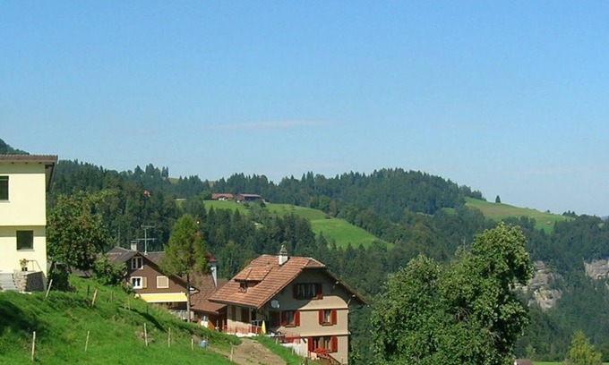Romoos House | Sonnehöfli, holiday home in the countryside