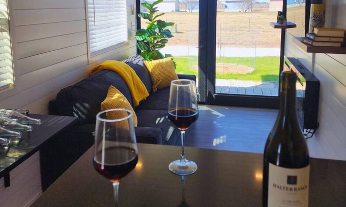 Fredericksburg Cottage | Sonoma Station | Patio | 1BR | Wine Retreat