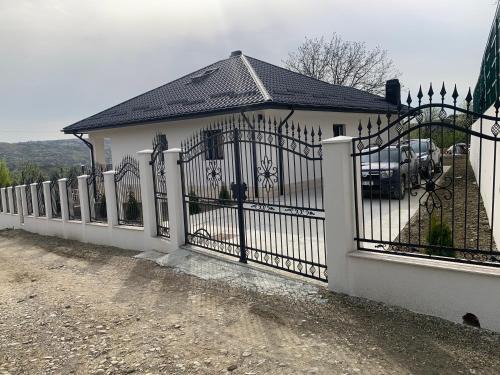 Tulnici House | Sonte Residence