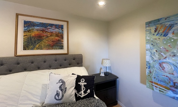 Otter Point House | Sooke, tranquil room only accommodation , overlooking Juan De Fuca Straits.