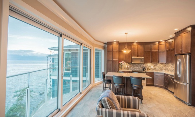 Sooke Condo | SookePoint Ocean Cottage Resort