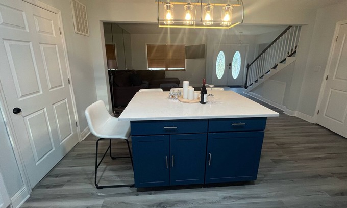 Carrollwood House | Sophisticated and Elegant 4/2.5 House