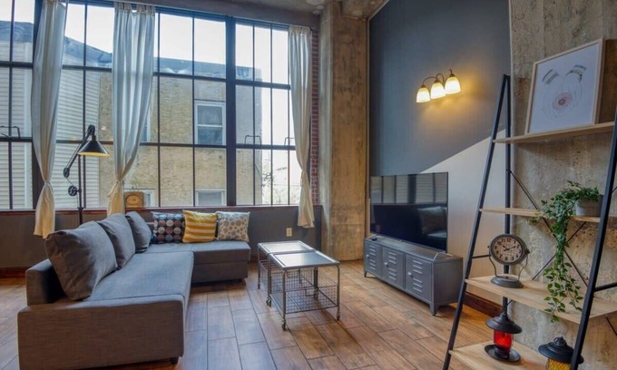 West Poplar Apartment | Sosuite | 1BR Apt w W/D, Gym, On-Site Restaurant