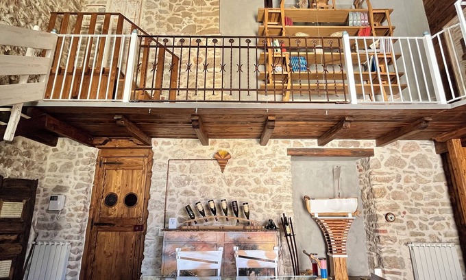 San Polo dei Cavalieri House | Sottobacco - unique and charming apartment