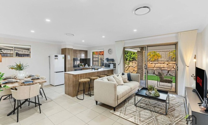 Pimpama House | Soul Healer Home in Pimpama