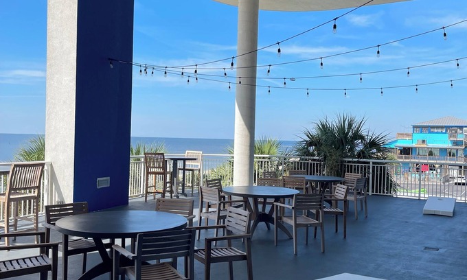 Biloxi Hotel | South Beach Biloxi Hotel & Suites