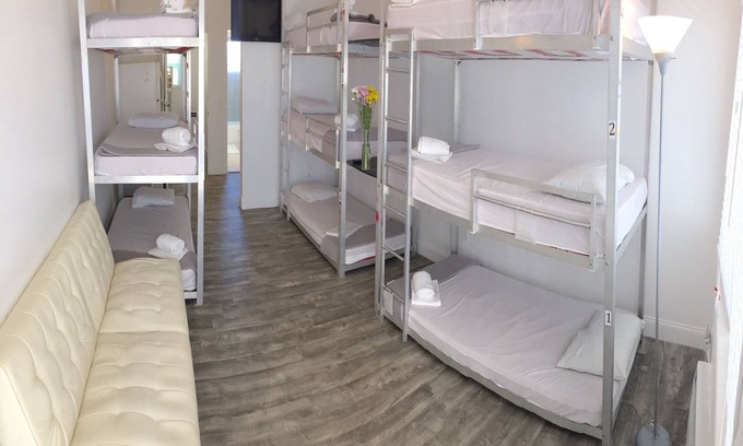 West Avenue Hotel | SOUTH BEACH BUNK BED HOTEL SUITE: WALK TO EVERYTHING!