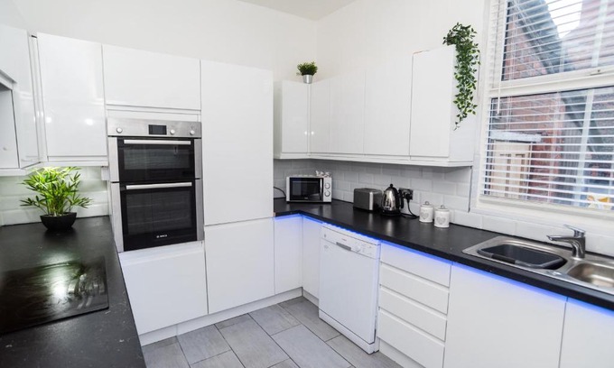 Crewe House | South Cheshire House